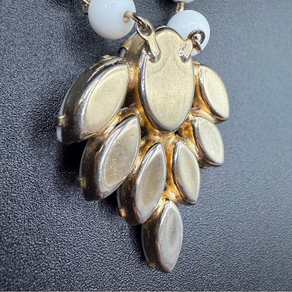 Gorgeous 1940s Milk Glass Prong Set Earrings and Necklace Set - Picture 11 of 17